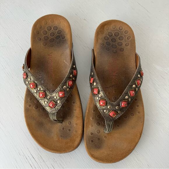 Vionic Floriana brown embellishments flip flop sandal size 6 - Picture 2 of 8